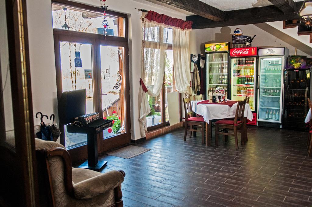 Hovirag Panzio Hotel Borzont Exterior photo