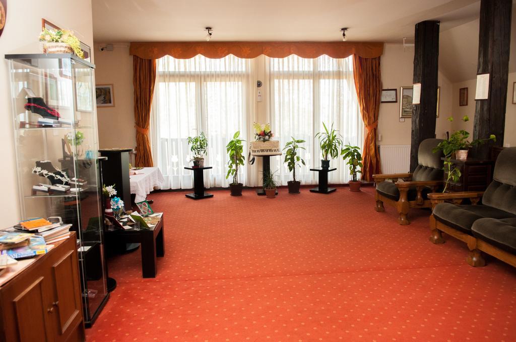 Hovirag Panzio Hotel Borzont Exterior photo